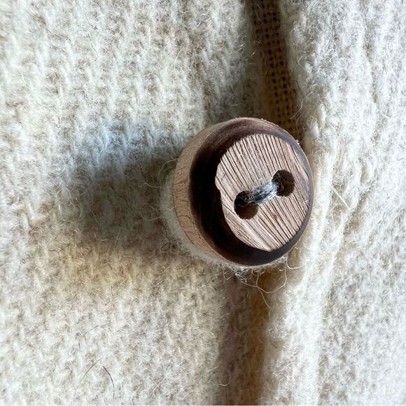 Pure Wool Boho Poncho Sweater Scarf Wrap Wooden Buttons Oatmeal Cream Fringe XL - Picture 10 of 15